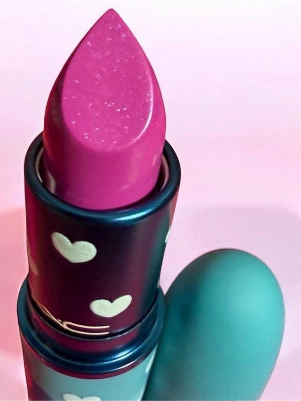 MAC x Disney Minnie and Daisy Lustreglass Sheer-Shine Lipstick in GAL PALS NIB - Picture 11 of 11